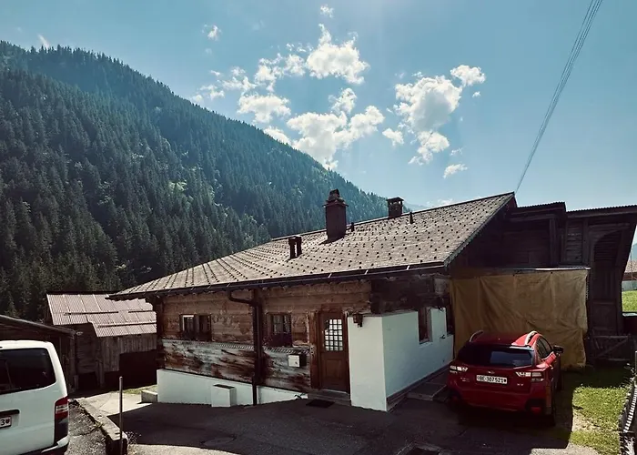 Gemuetliches Rosa An Der Langlaufloipe